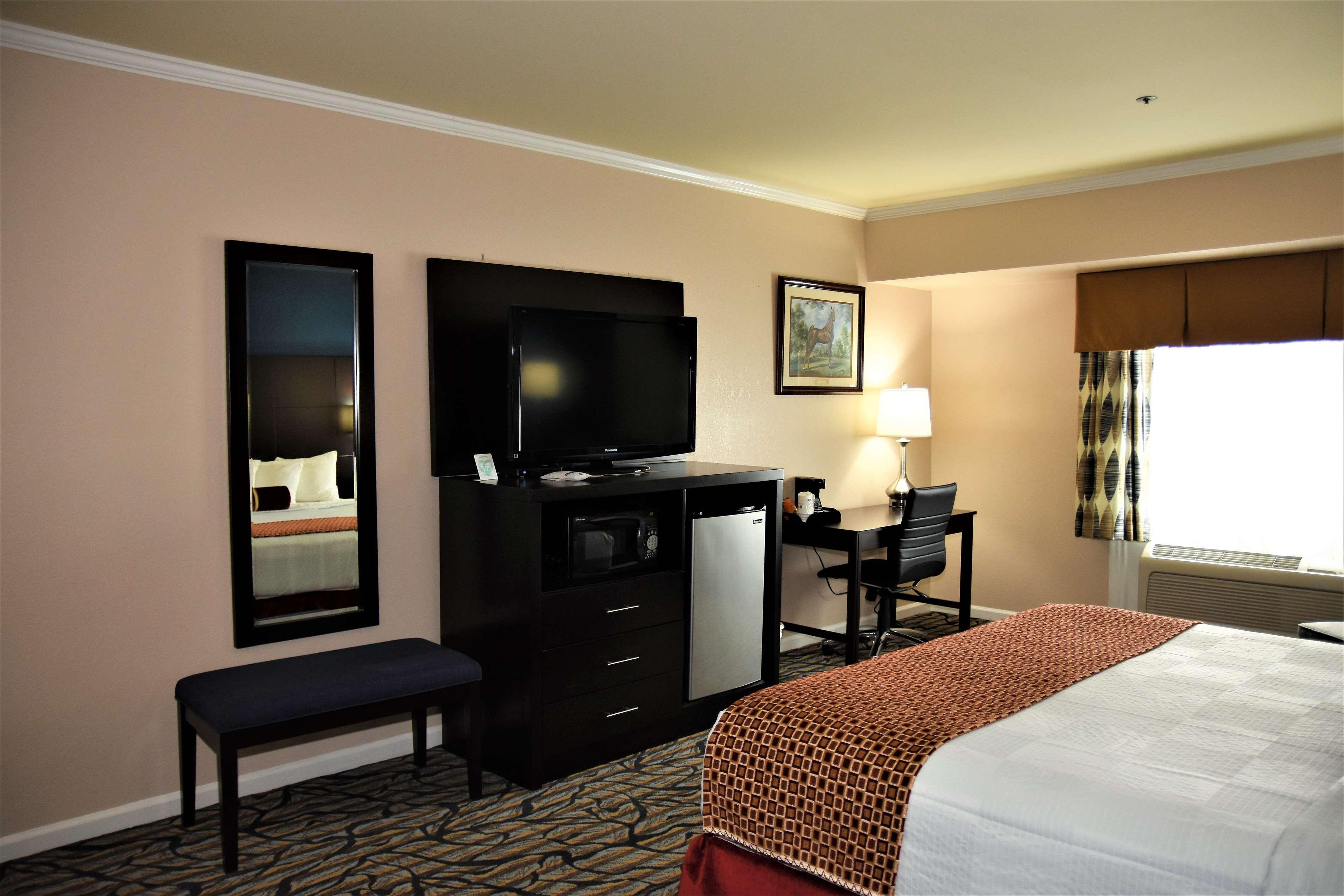 Best Western Spring Hill Inn & Suites Kültér fotó